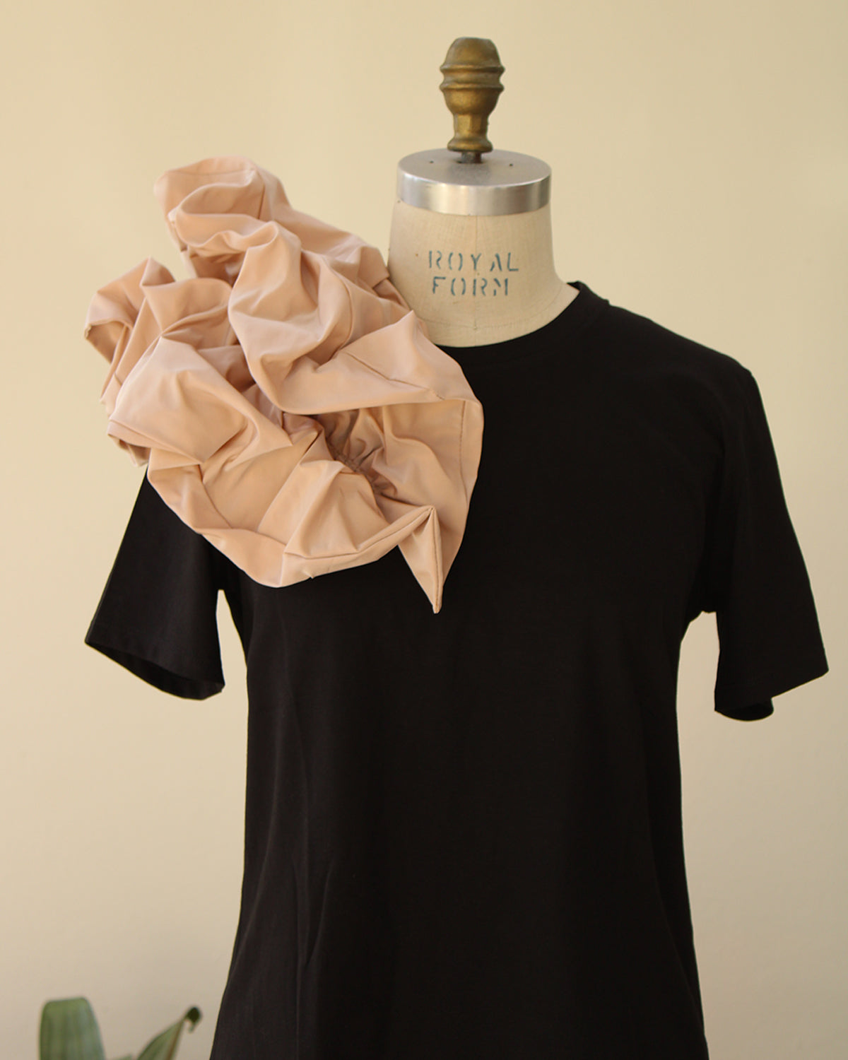KRIFTER No.7 - Black & Nude