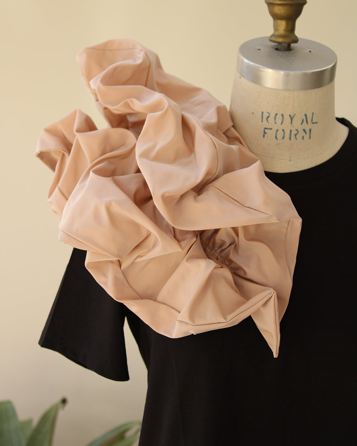 KRIFTER No.7 - Black & Nude